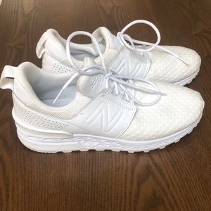 Women’s new balance sneaker